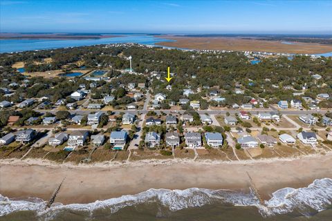 A home in Edisto Beach