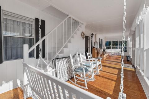 A home in Edisto Beach