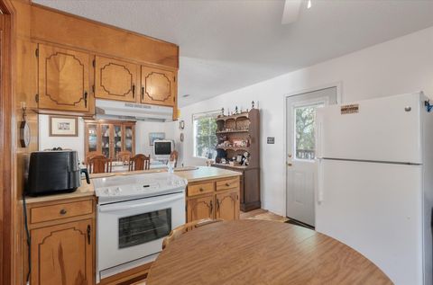 A home in Edisto Beach