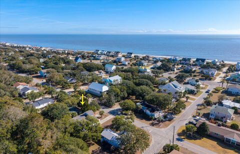 A home in Edisto Beach