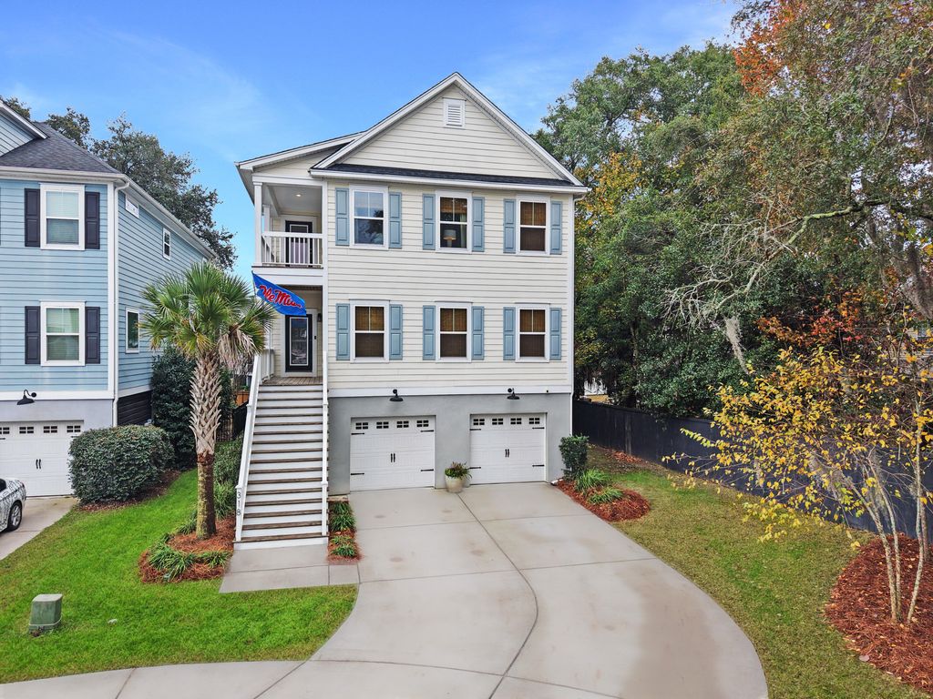 Photo of 318 Morning Marsh Lane, Charleston, SC 29492 (MLS # 25032127)