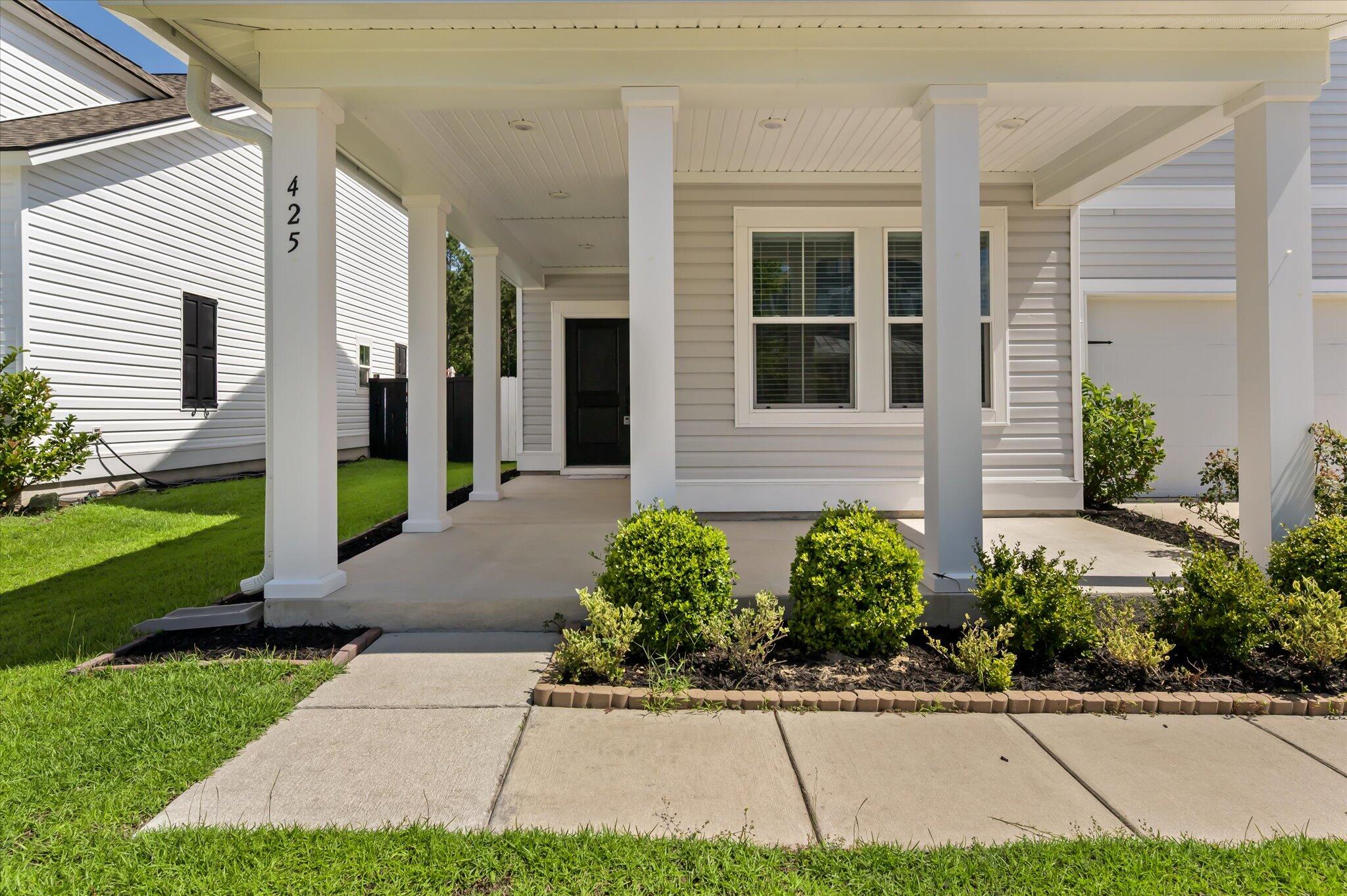 425 W Respite Lane