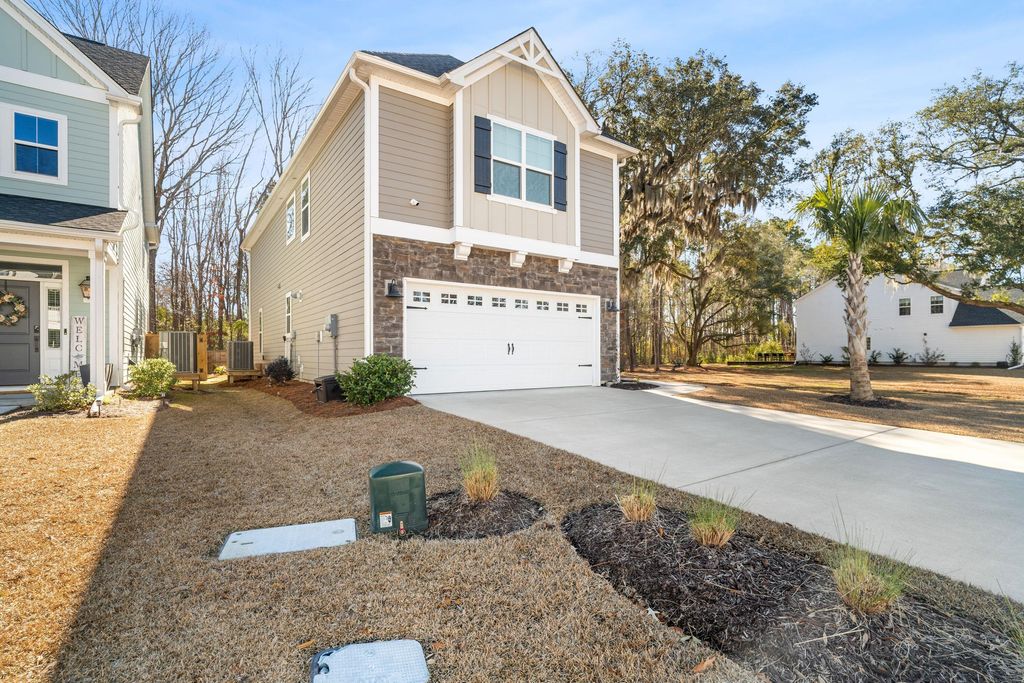 Photo of 1037 Saltwater Circle, Johns Island, SC 29455 (MLS # 26002609)