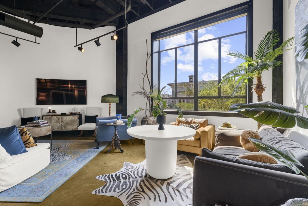 Photo of 517 King Street #7, Charleston, SC 29403 (MLS # 26011548)