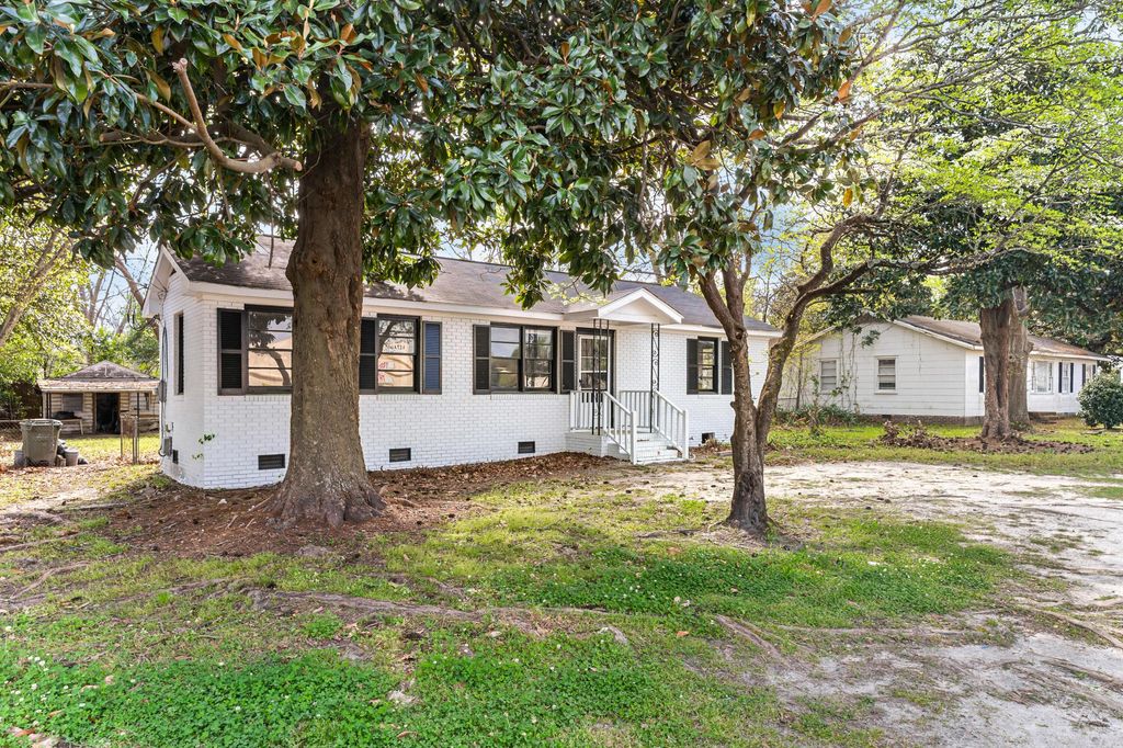 Photo of 1069 Chestnut Street, Orangeburg, SC 29115 (MLS # 26008943)