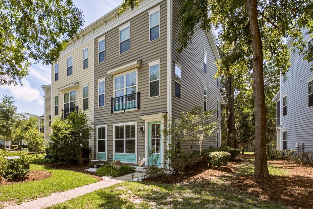 Photo of 1581 Bluewater Way, Charleston, SC 29414 (MLS # 26021135)