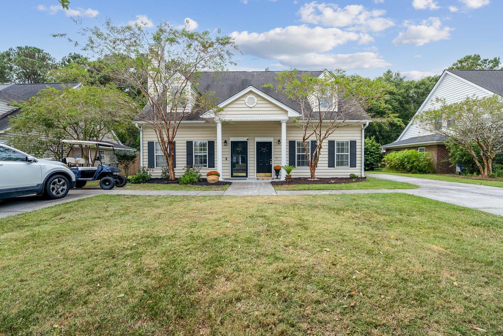 Photo of 2260 Kings Gate Lane, Mount Pleasant, SC 29466 (MLS # 25026827)
