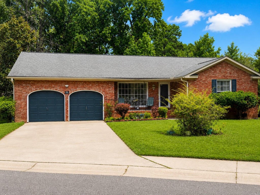 Photo of 300 Driver Avenue, Summerville, SC 29483 (MLS # 26022812)