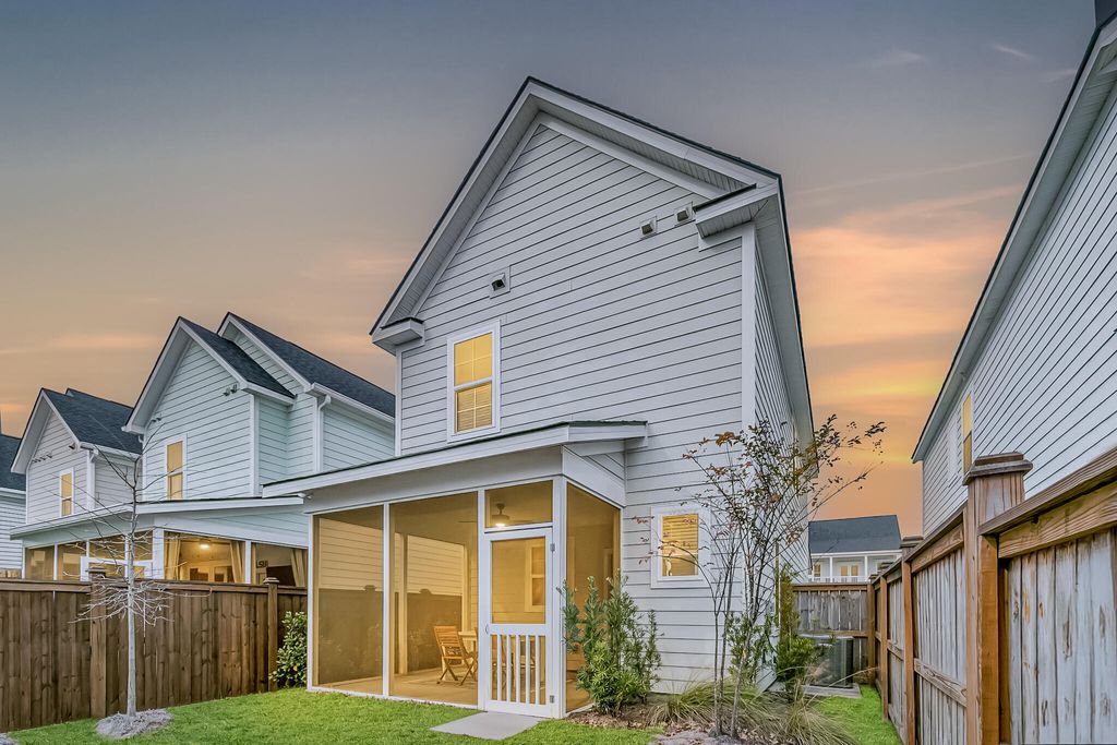 Photo of 317 Eclipse Street, Summerville, SC 29486 (MLS # 25031638)