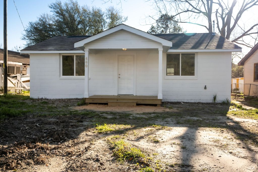 Photo of 460 Bay Street, Elloree, SC 29047 (MLS # 26011182)