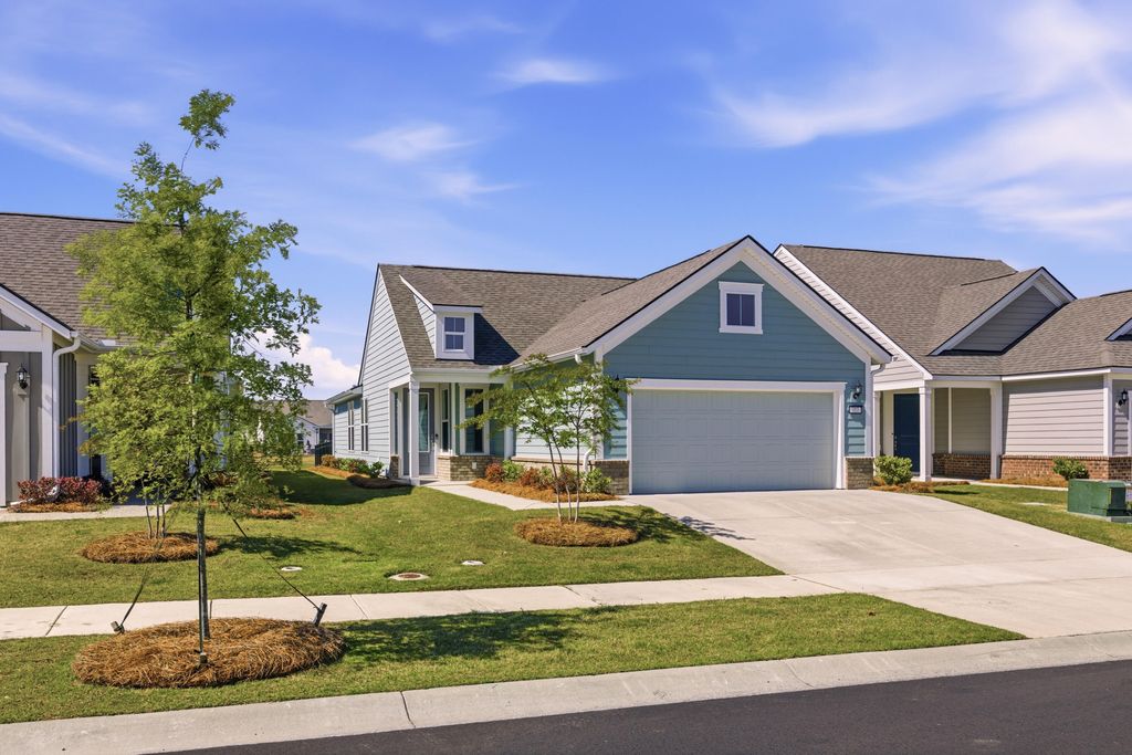 Photo of 357 Dahlia Row Drive, Summerville, SC 29486 (MLS # 26011880)