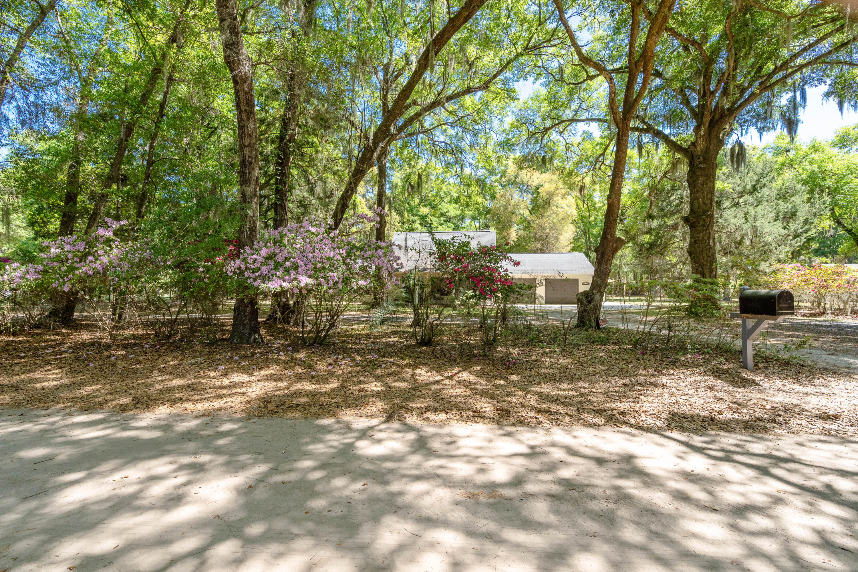 32 W Cedar Road