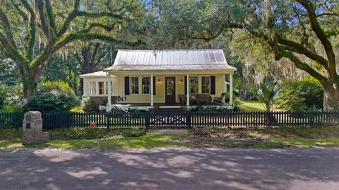 Photo of 1095 Hughes Road, Johns Island, SC 29455 (MLS # 25027479)