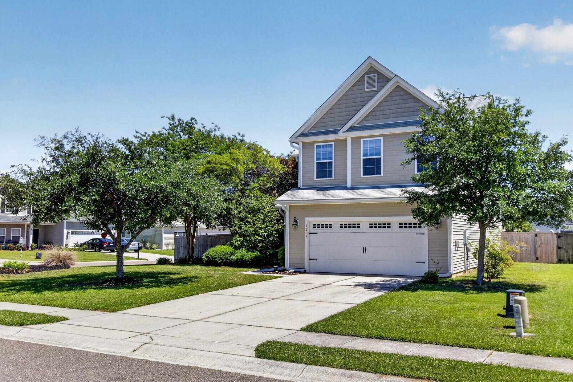 1204 Briar Rose Lane