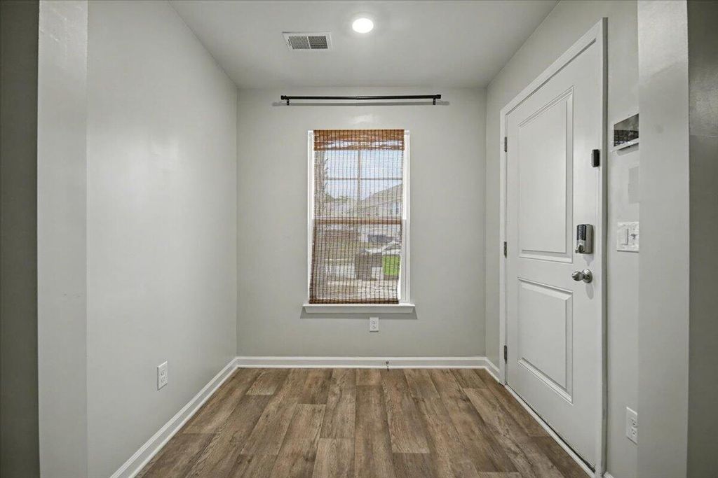 Photo of 198 Spencer Circle, Summerville, SC 29485 (MLS # 25025485)