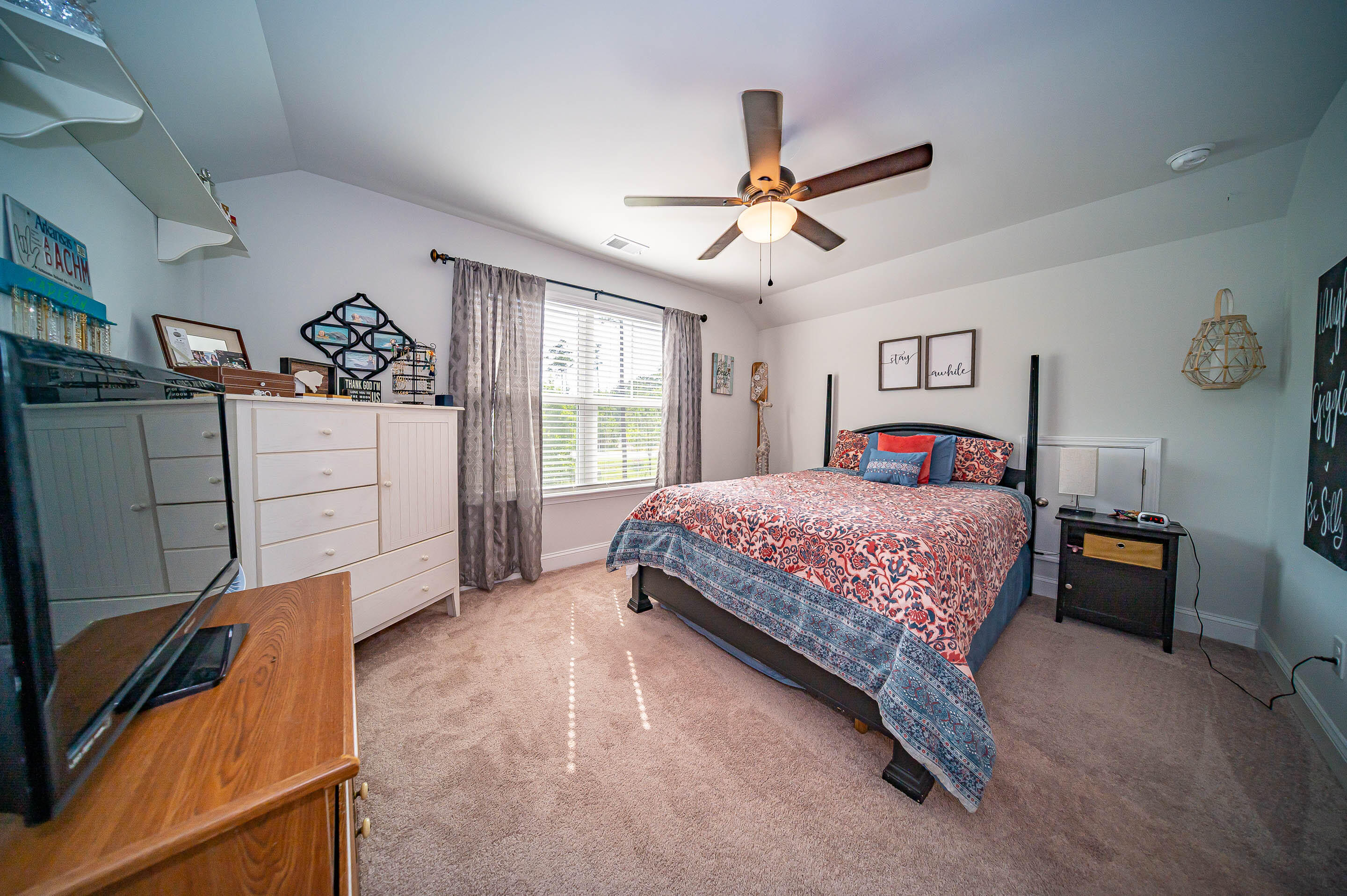 Photo 44 of 70 of 425 Zenith Boulevard house