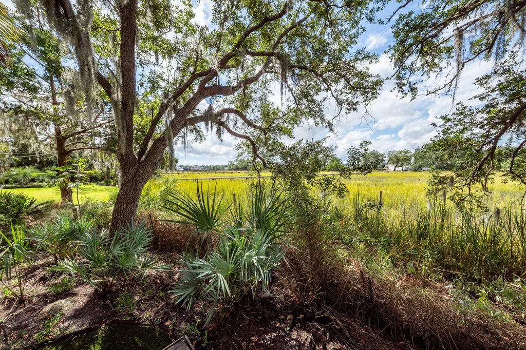 Photo of 68 Chadwick Drive, Charleston, SC 29407 (MLS # 25027994)