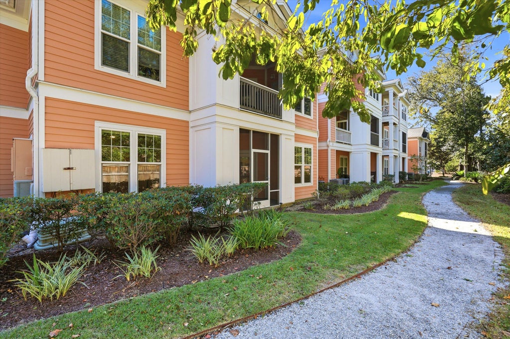 Photo of 2217 Chatelain Way, Mount Pleasant, SC 29464 (MLS # 26028813)