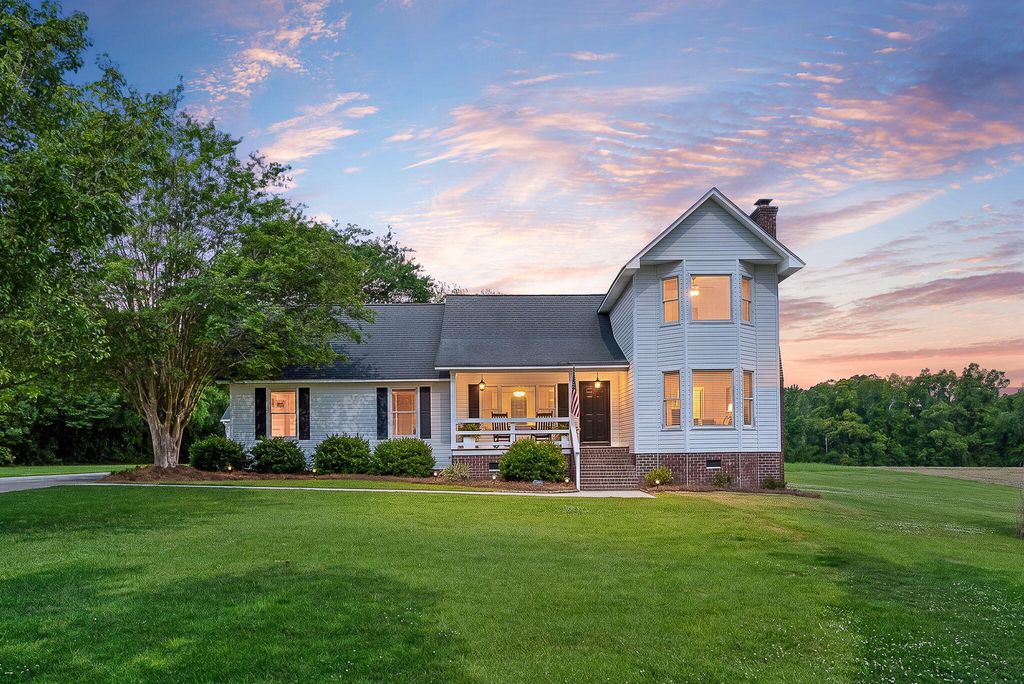 Photo of 271 Dairy Farm Road, Moncks Corner, SC 29461 (MLS # 26011218)