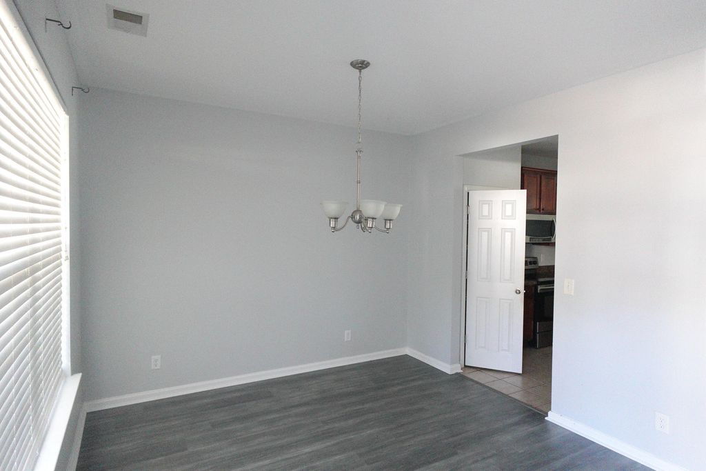 Photo of 213 Medford Drive, Summerville, SC 29485 (MLS # 26007527)