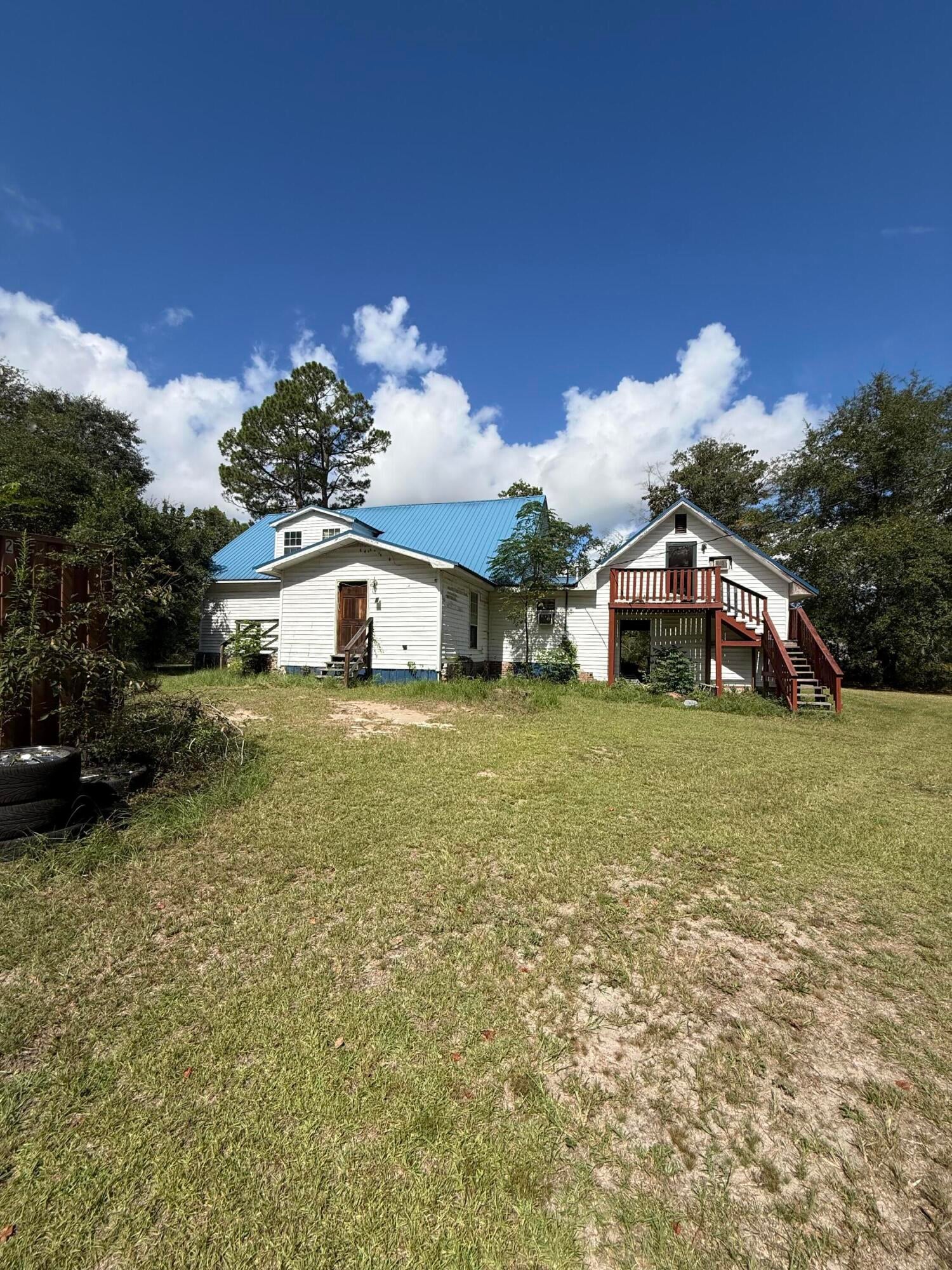 702 Sidneys Road