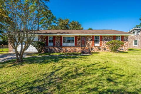112 Swan Drive Summerville SC 29485