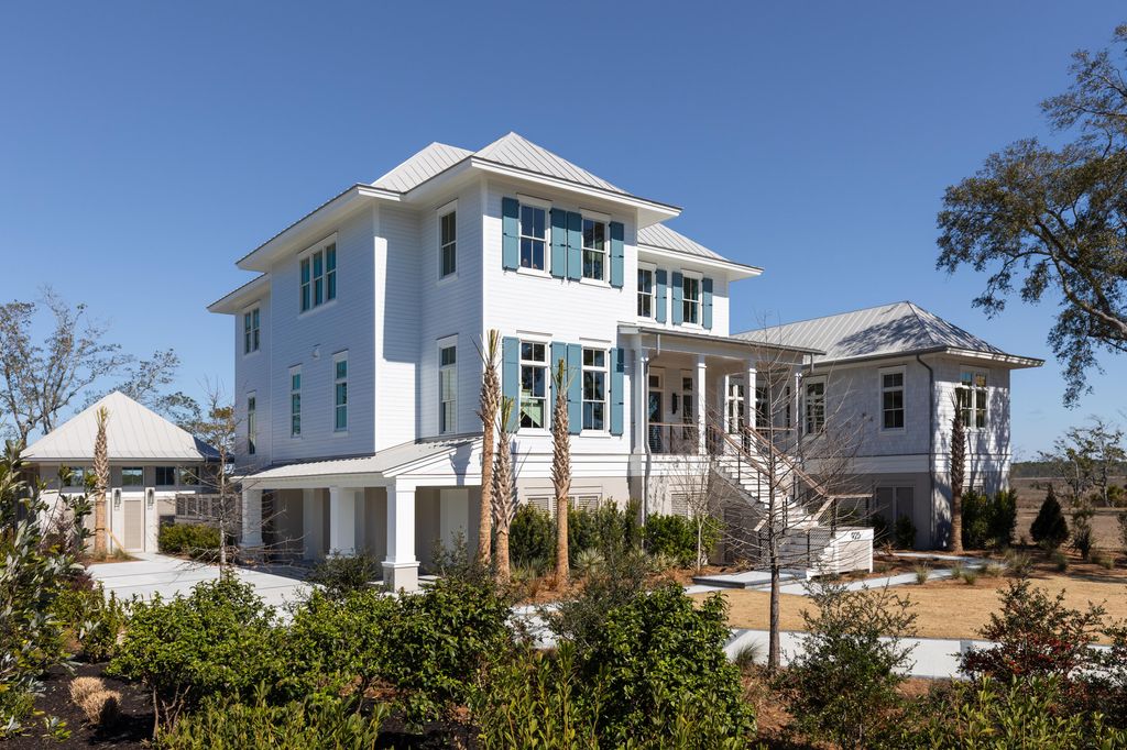 Photo of 925 Fish Camp Road, Charleston, SC 29492 (MLS # 26004000)