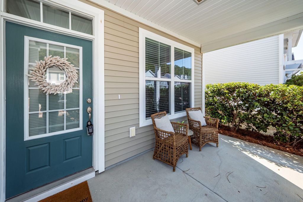 Photo of 127 Glenspring Drive, Summerville, SC 29486 (MLS # 26003834)