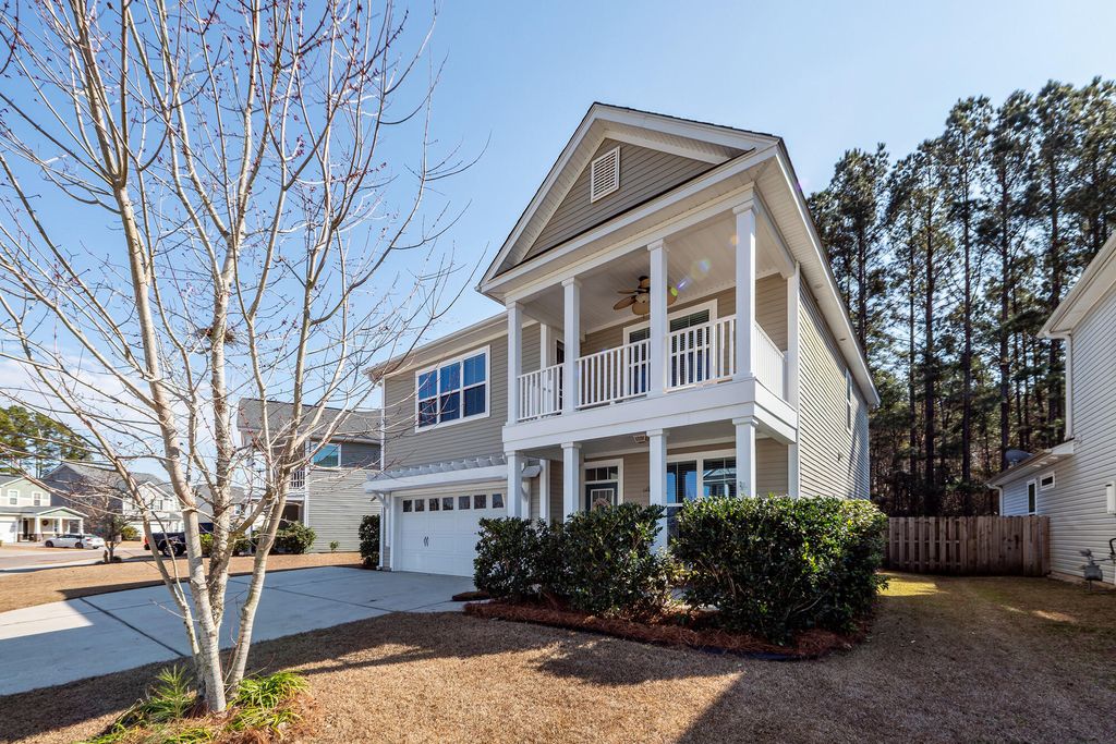 Photo of 127 Glenspring Drive, Summerville, SC 29486 (MLS # 26003834)