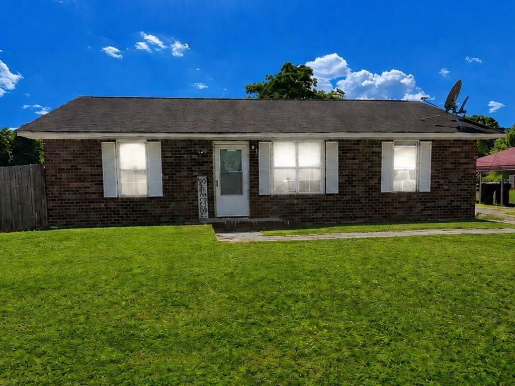 Photo of 133 Underbrush Court, Moncks Corner, SC 29461 (MLS # 26014680)
