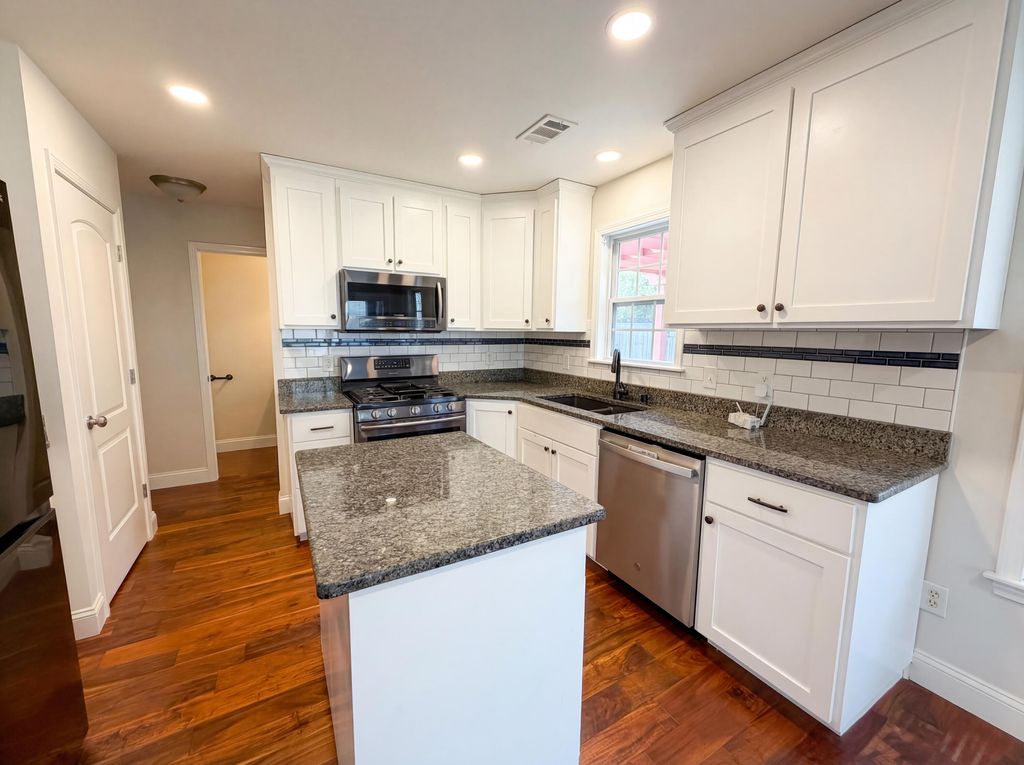 Photo of 202 Arbor Oaks Drive, Summerville, SC 29485 (MLS # 26008247)