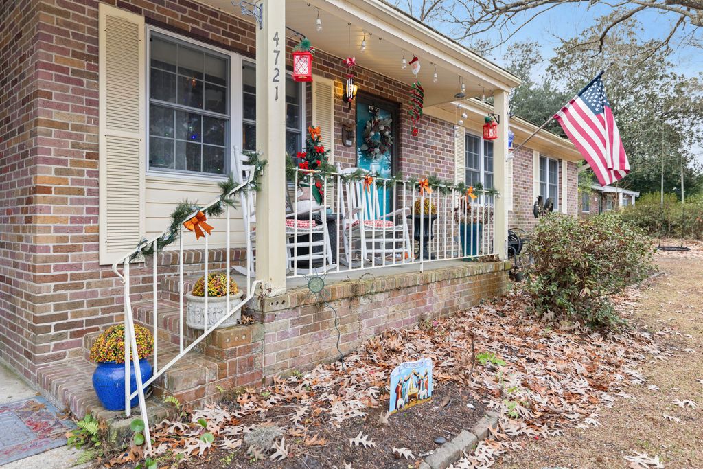 Photo of 4721 S Constellation Drive, North Charleston, SC 29418 (MLS # 26001660)