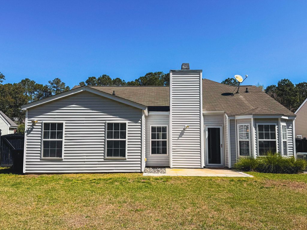 Photo of 1373 Palm Cove Drive, Charleston, SC 29492 (MLS # 26007141)