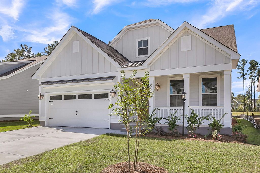 Photo of 725 Maynard Lane, Summerville, SC 29486 (MLS # 25017619)