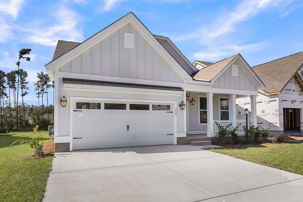 Photo of 725 Maynard Lane, Summerville, SC 29486 (MLS # 25017619)
