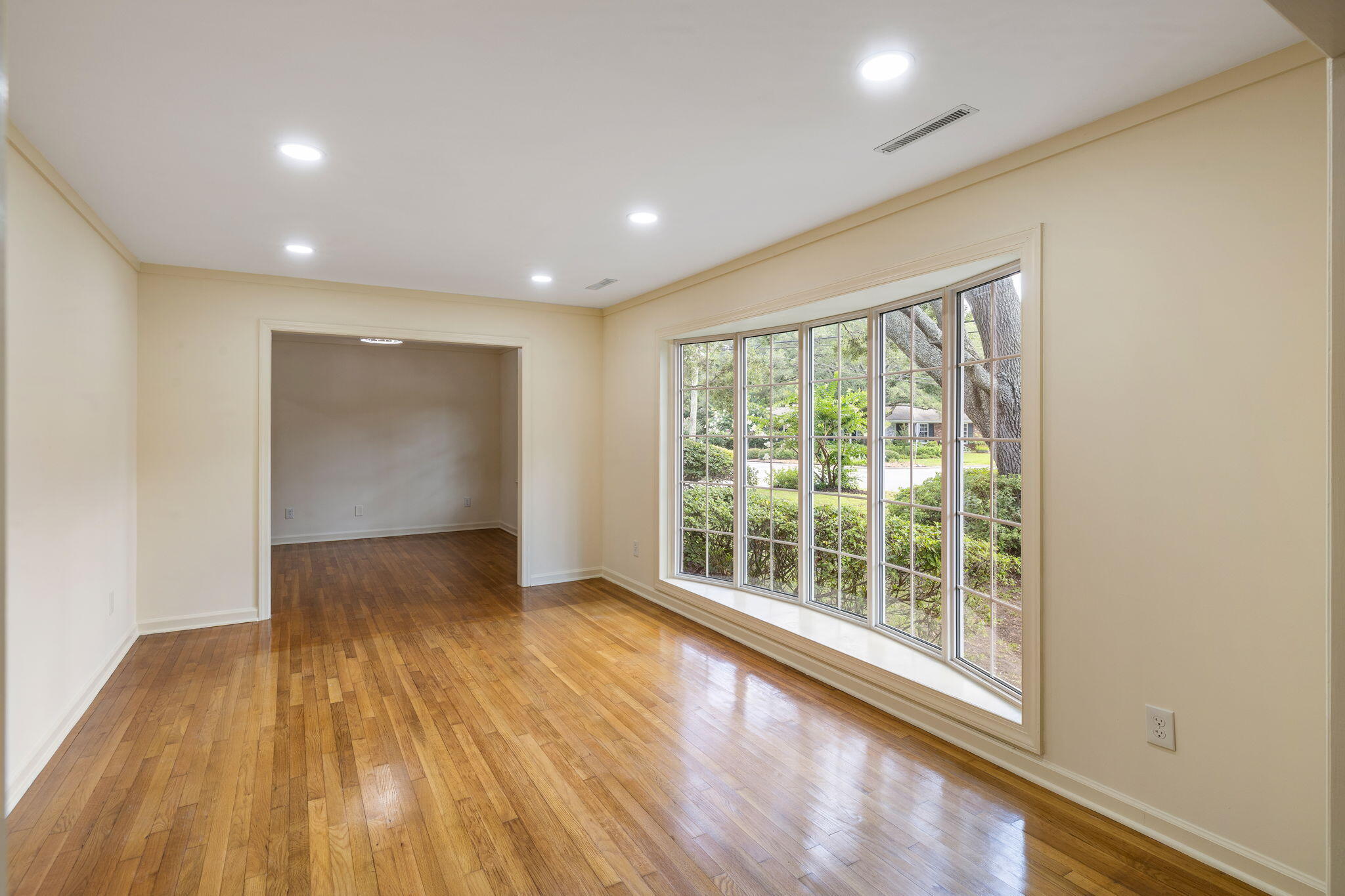1335 Old Colony Road