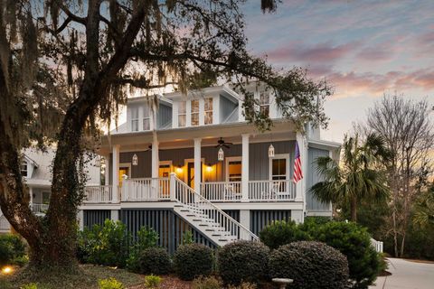 Photo of 2540 Charter Oaks Drive, Mount Pleasant, SC 29466 (MLS # 26003272)