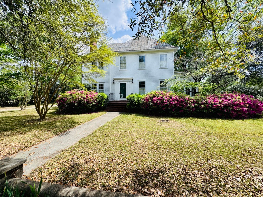 Photo of 5 S Rosemary Avenue, Andrews, SC 29510 (MLS # 26021908)