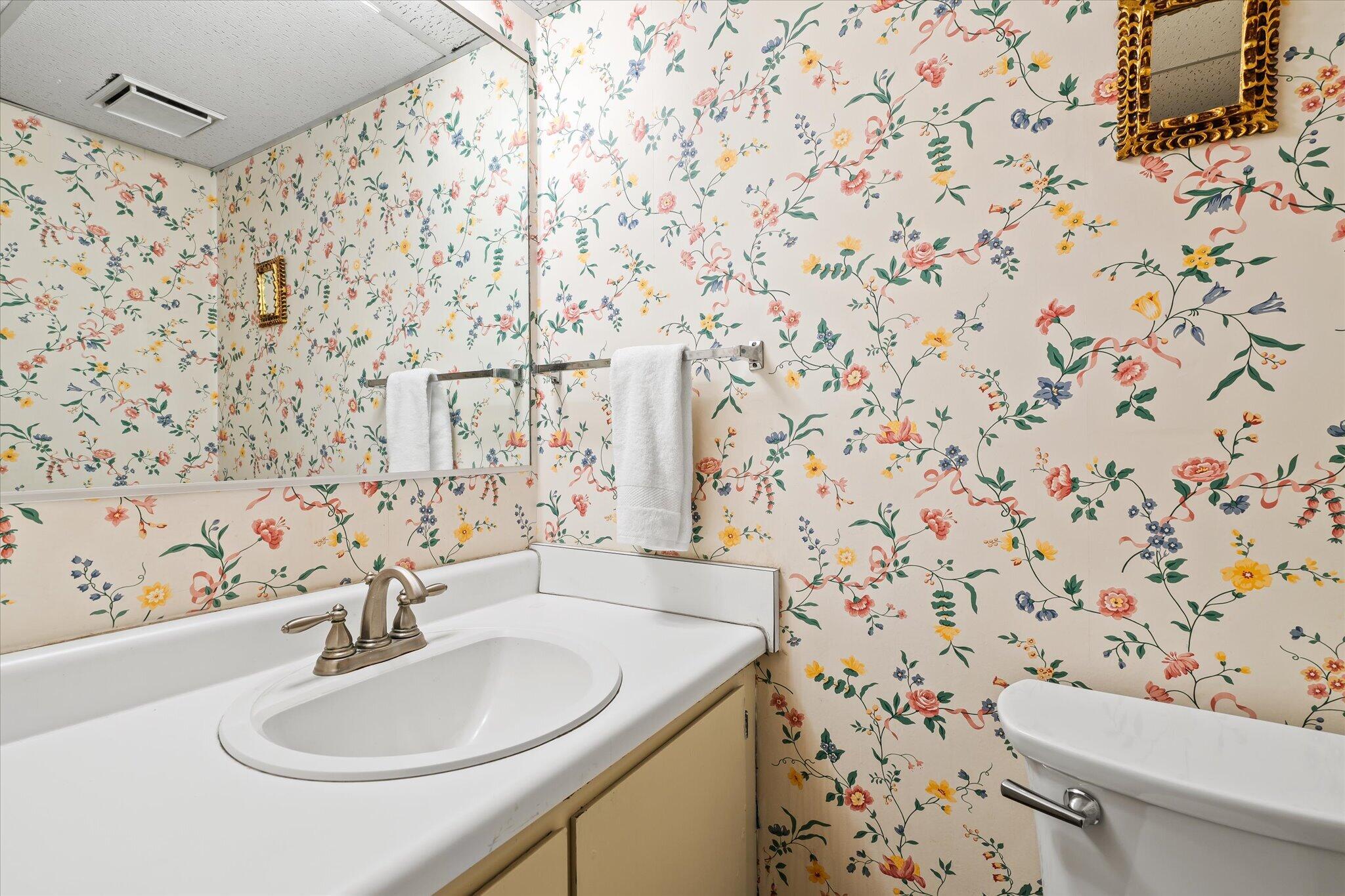 1057 Hunters Trace