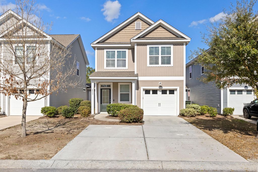 Photo of 3902 Poplar Grove Place, Summerville, SC 29483 (MLS # 26006232)