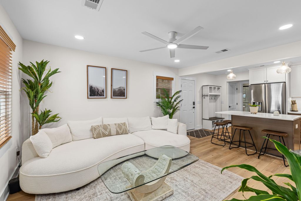 Photo of 16 Amherst Street, Charleston, SC 29403 (MLS # 26009857)