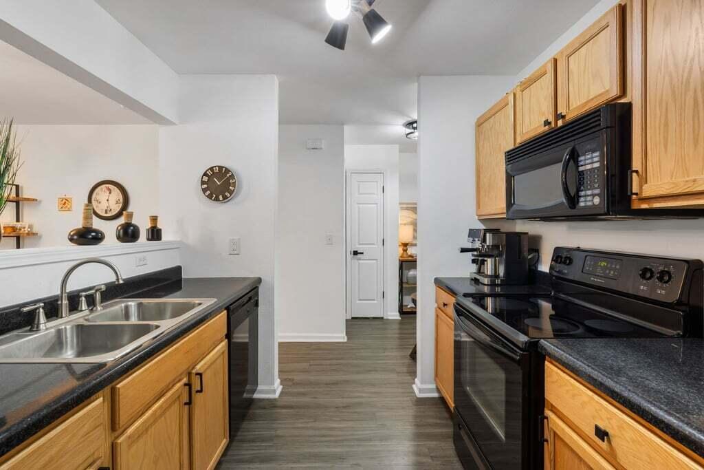1207 Vistiana Drive