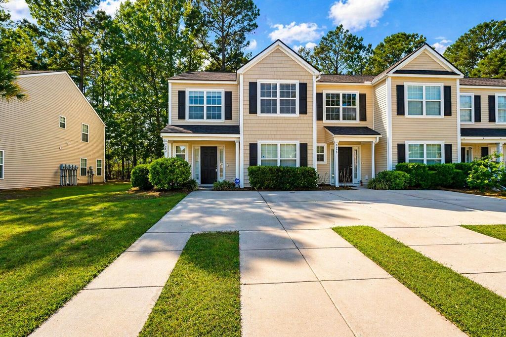 Photo of 9088 Maple Grove Drive, Summerville, SC 29485 (MLS # 26011842)
