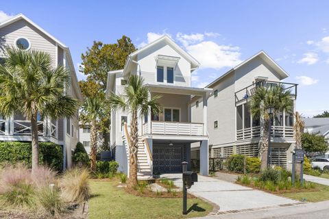 Photo of 768 Gate Post Drive, Mount Pleasant, SC 29464 (MLS # 26009355)