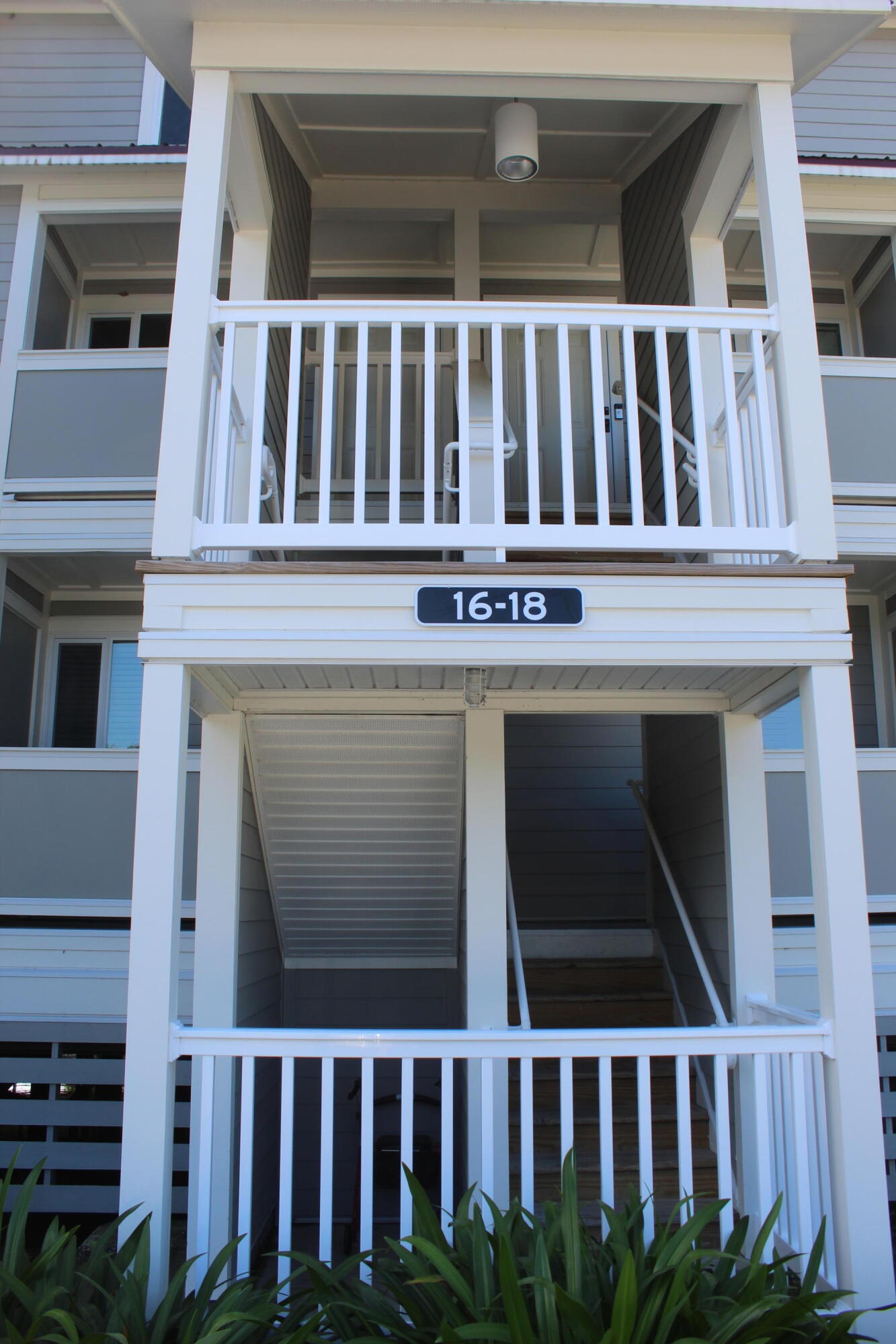 17 W Mariners Cay