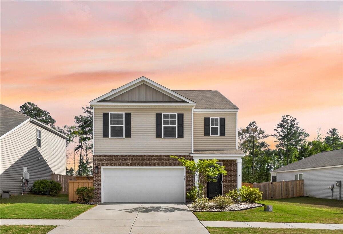 229 N Light Way