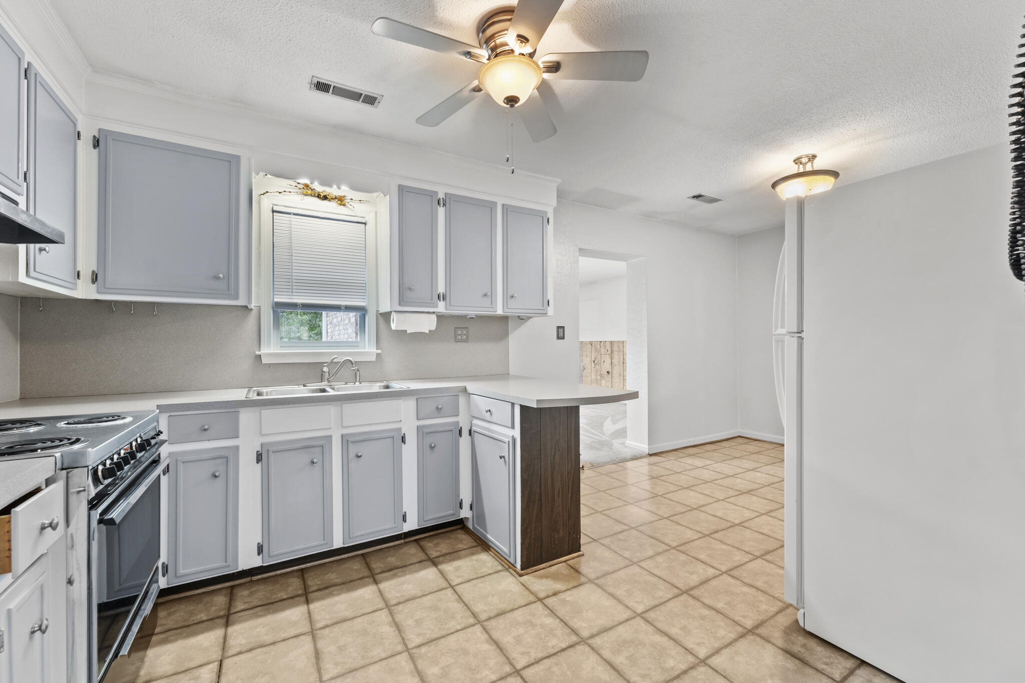 127 Clarine Drive