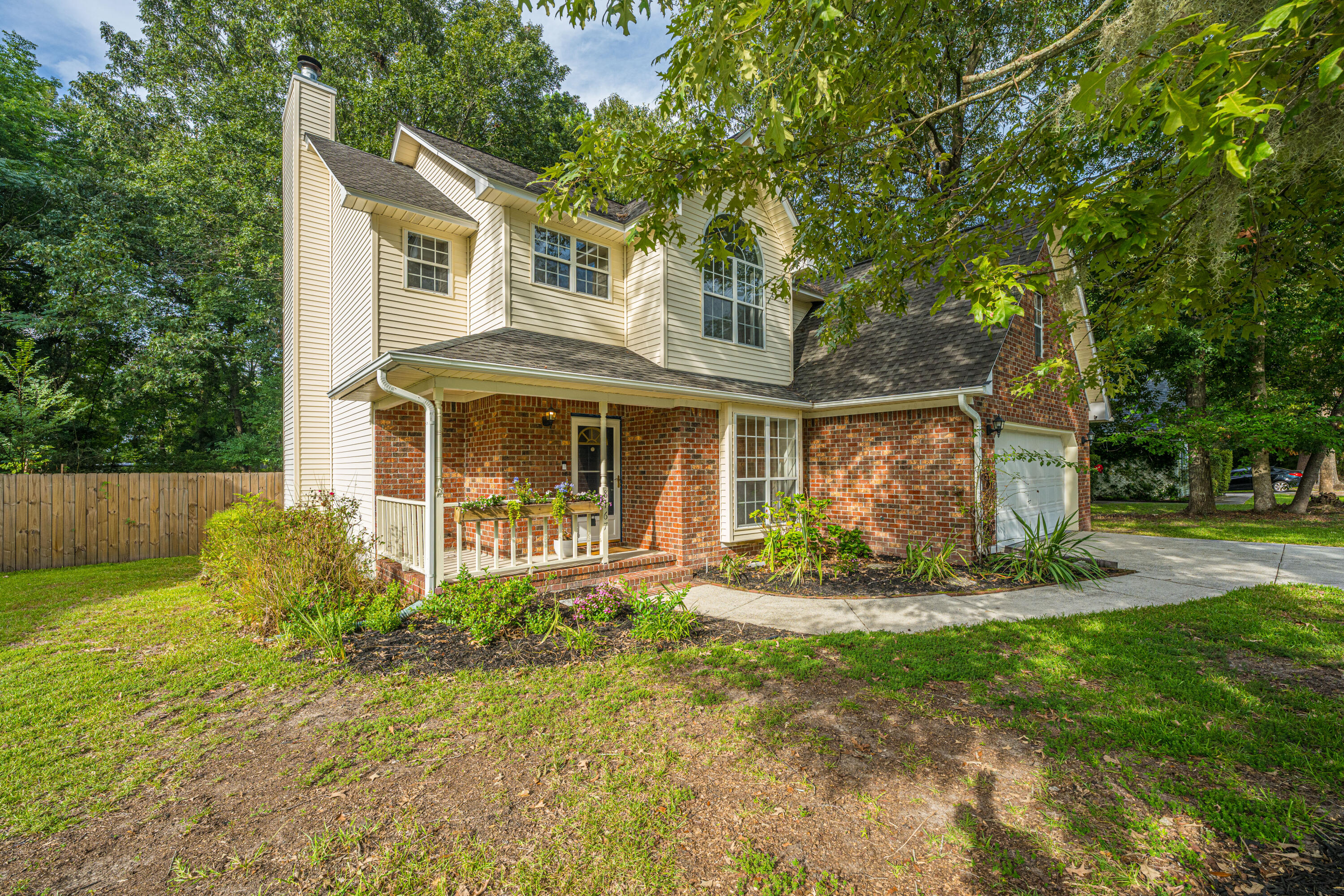 8167 Sherbrooke Lane