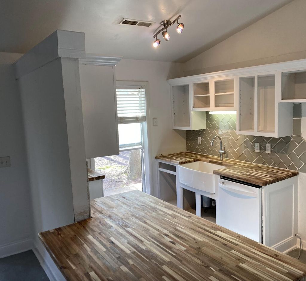 Photo of 1693 Nantahala Boulevard, Mount Pleasant, SC 29464 (MLS # 26006479)