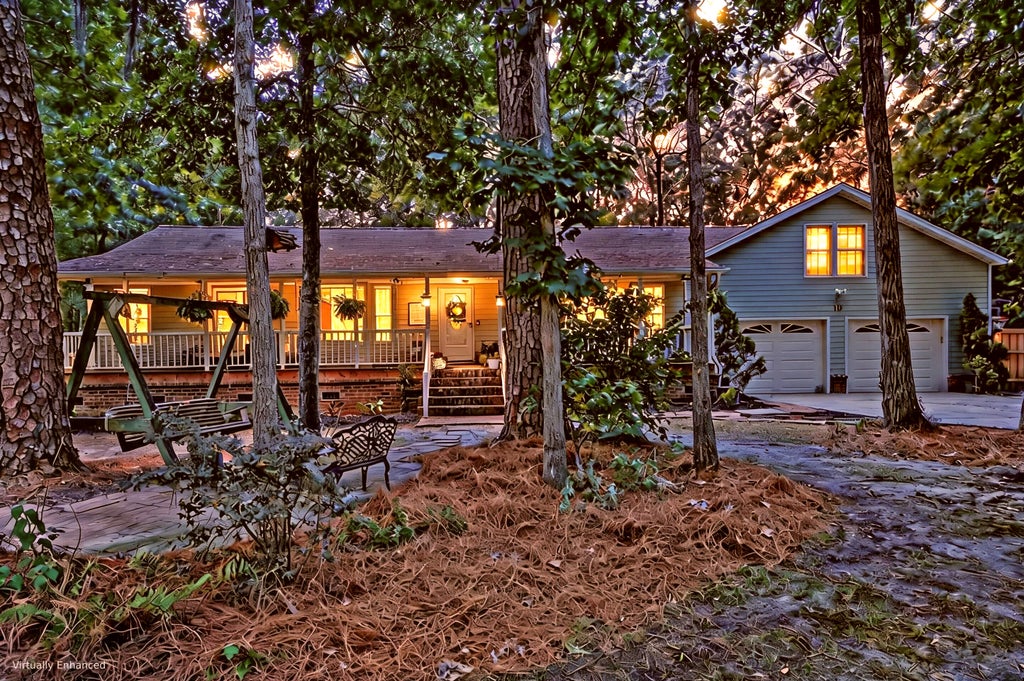 Photo of 113 Deer Street, Summerville, SC 29485 (MLS # 26019038)